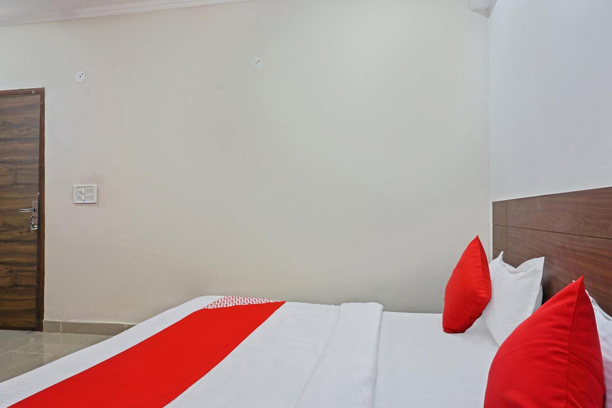 Hotel O Quadis 노이다 외부 사진
