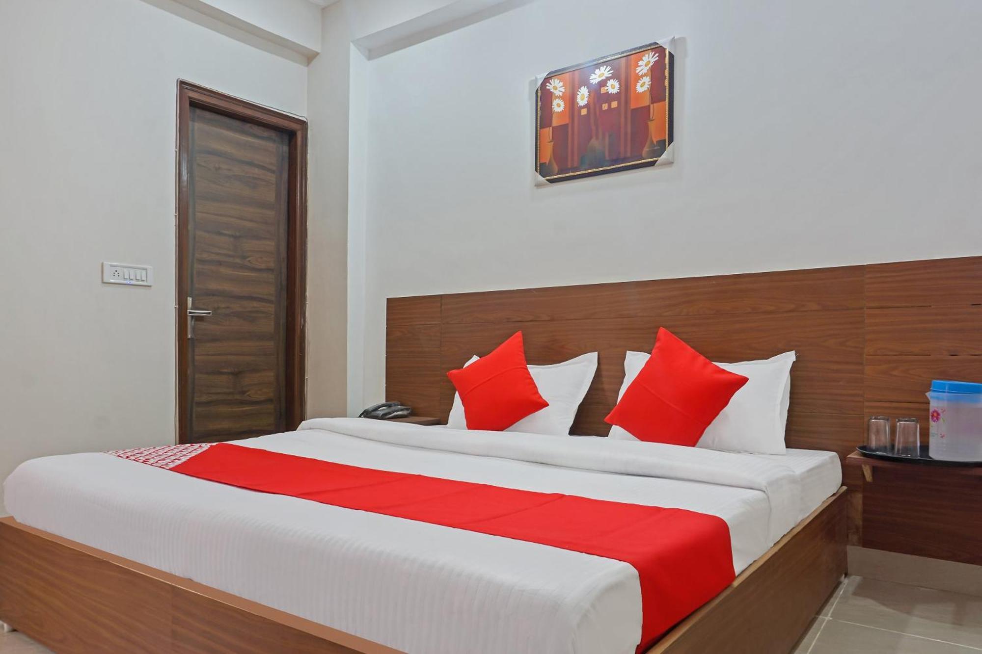 Hotel O Quadis 노이다 외부 사진