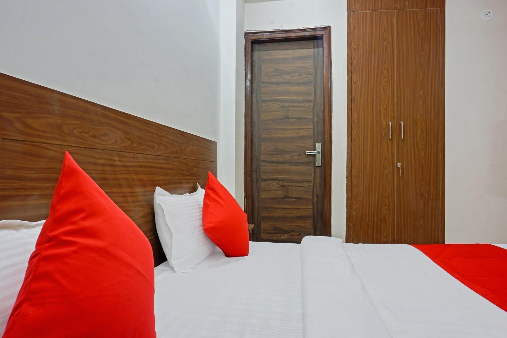 Hotel O Quadis 노이다 외부 사진