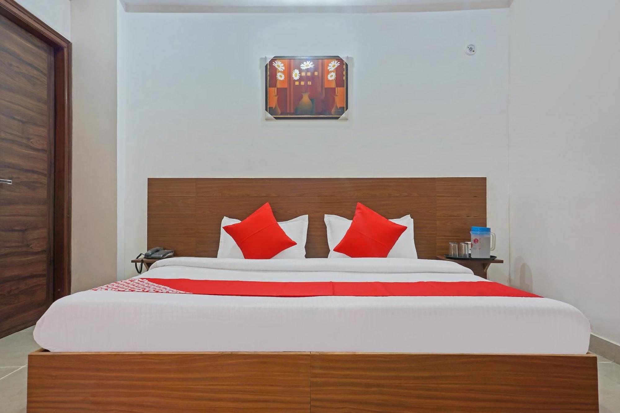 Hotel O Quadis 노이다 외부 사진