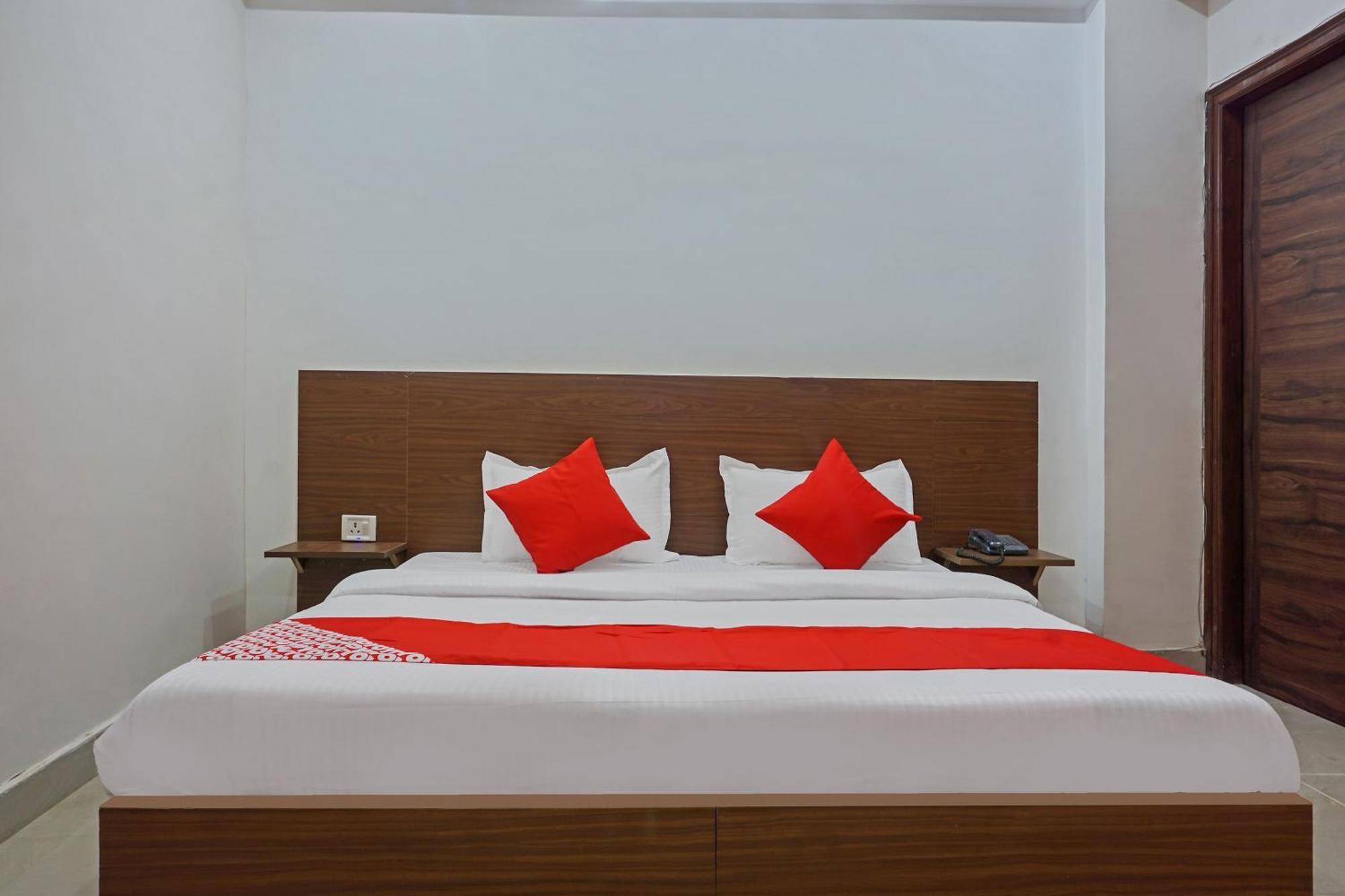 Hotel O Quadis 노이다 외부 사진